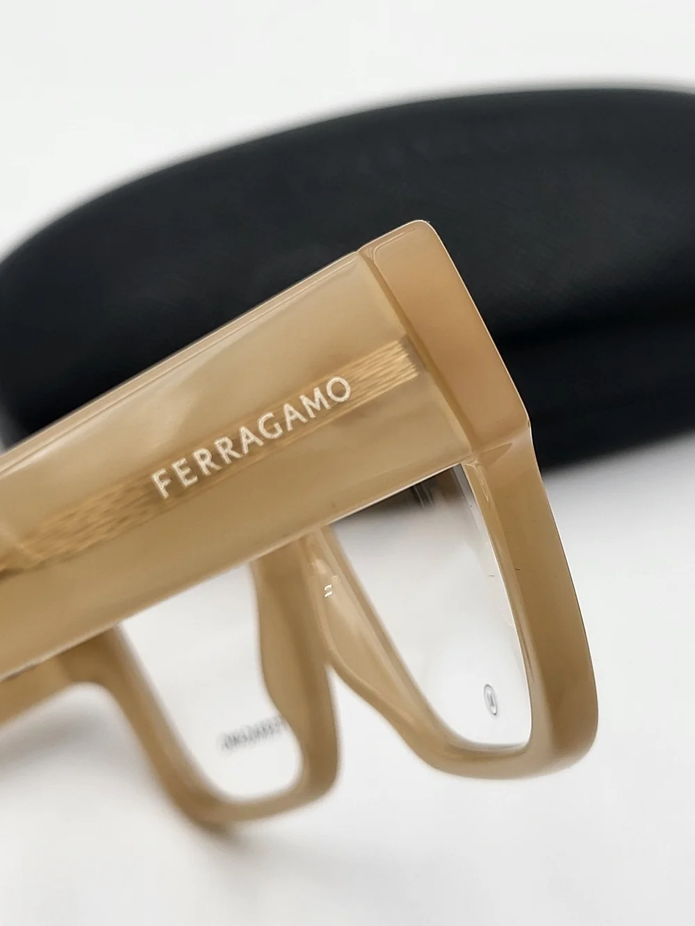 FERRAGAMO SF-2975708 Opaline Honey Eyeglasses, NWT..Authentic.